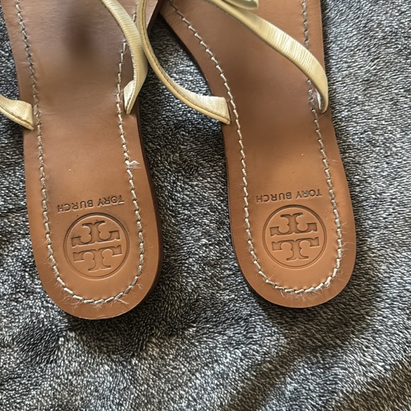 TORY BURCH SANDALS!!!! 🔥 - Picture 2 of 12